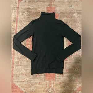Athleta green turtleneck sweater/shirt